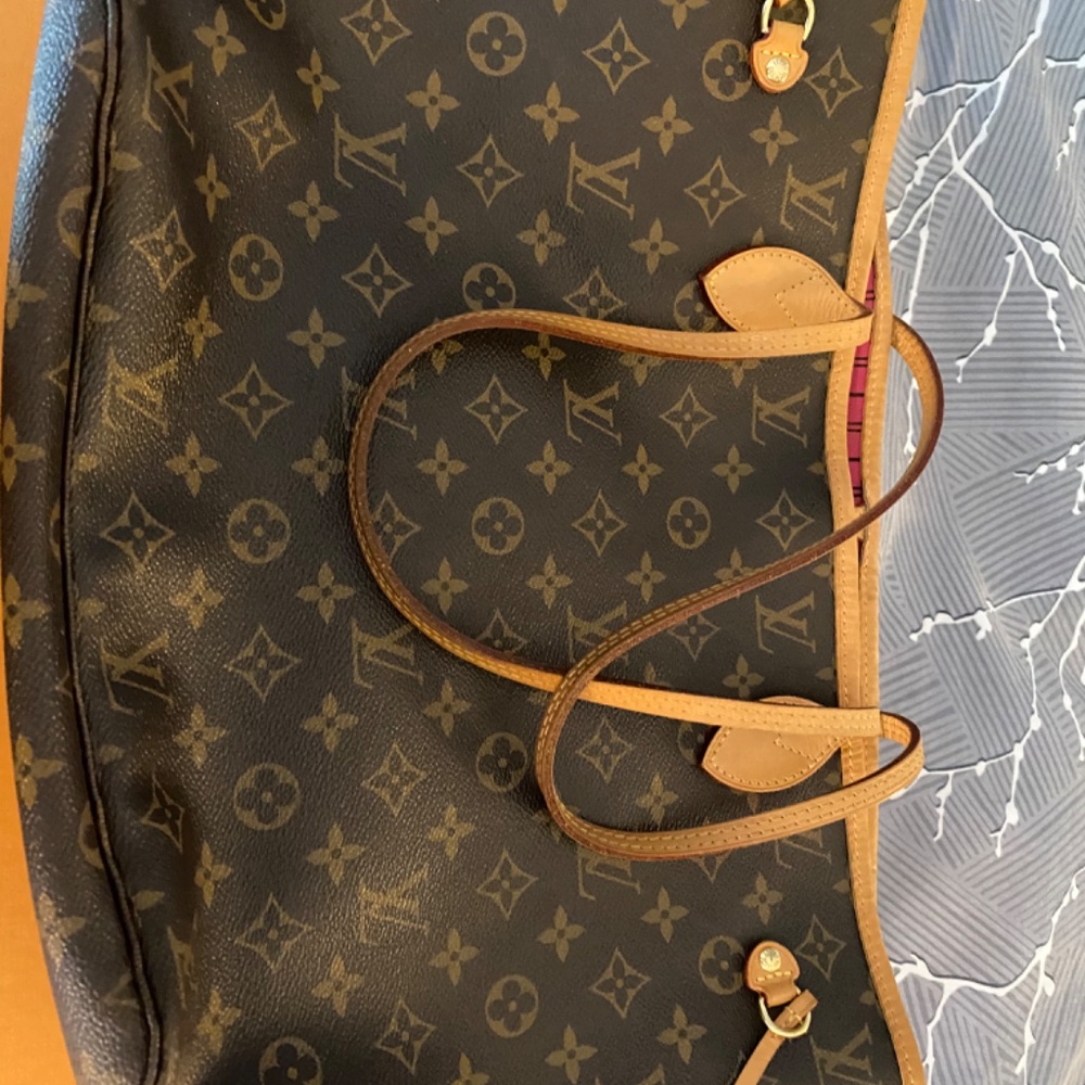 LV MM Never - Picture 2 of 16